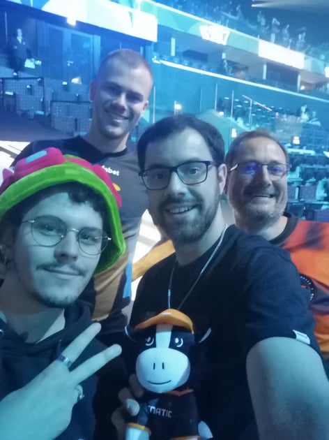 Members at quarter final ! Fnatic Community