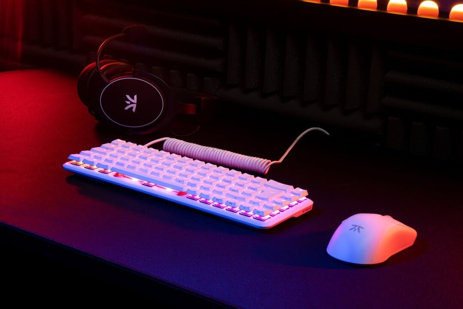 VAULTROOM×FNATIC SETUP VR × FNATIC SET UP – VAULTROOM