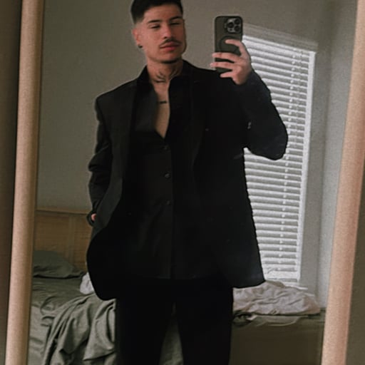 Idehzz's avatar.