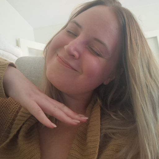 Tezzandra's avatar.